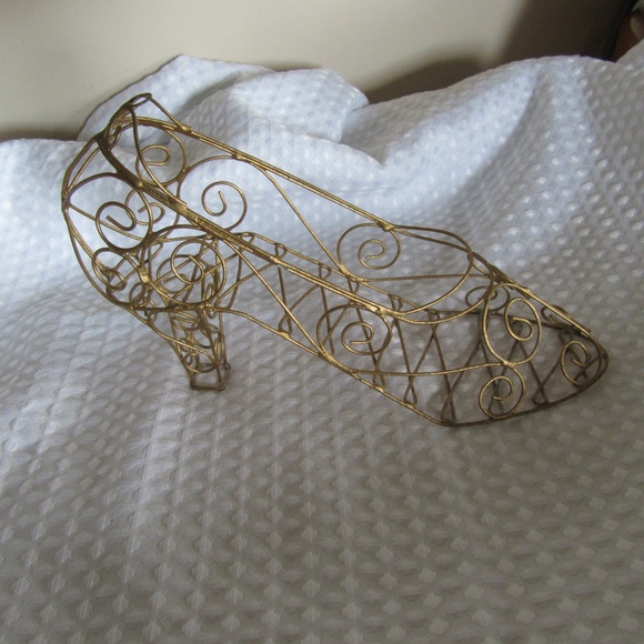 🎁 Bundle 2 for $24.00 -Wire shoe décor - Picture 5 of 8
